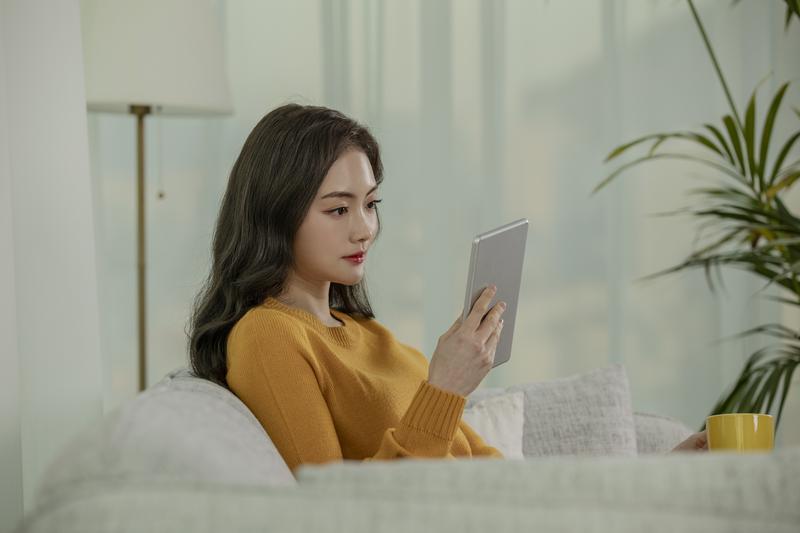 可可修图 v1.3.9  手机修图天花板，一键复制大师色调，电影感滤镜+无损编辑，Ai人像、天空替换全功能，堪称移动版PS+LR